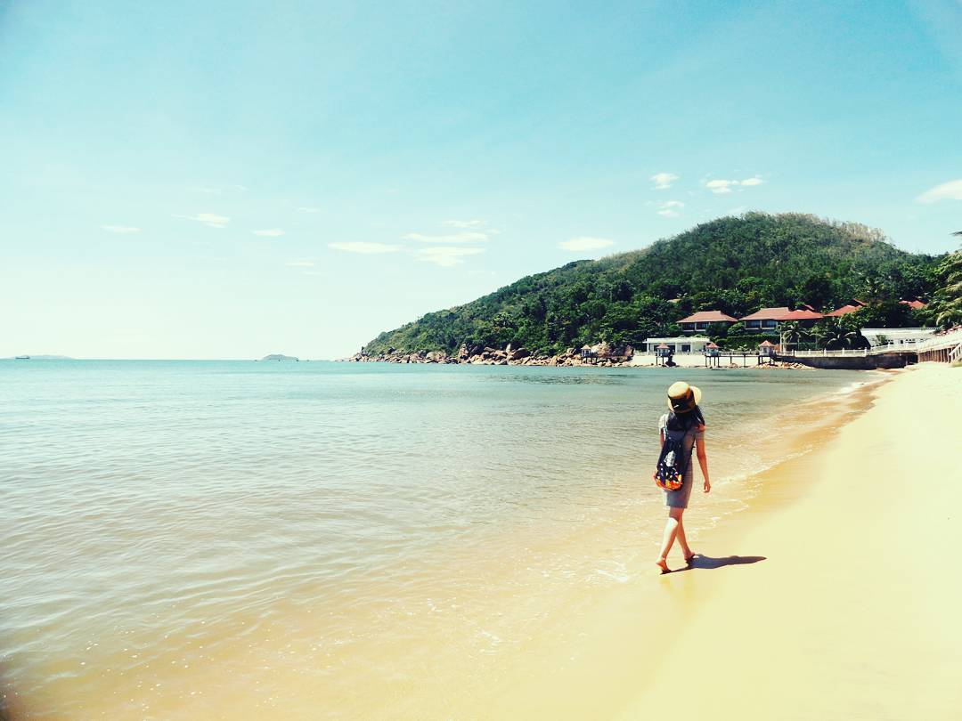 Những bãi biển đẹp đánh bay cái nóng mùa hè