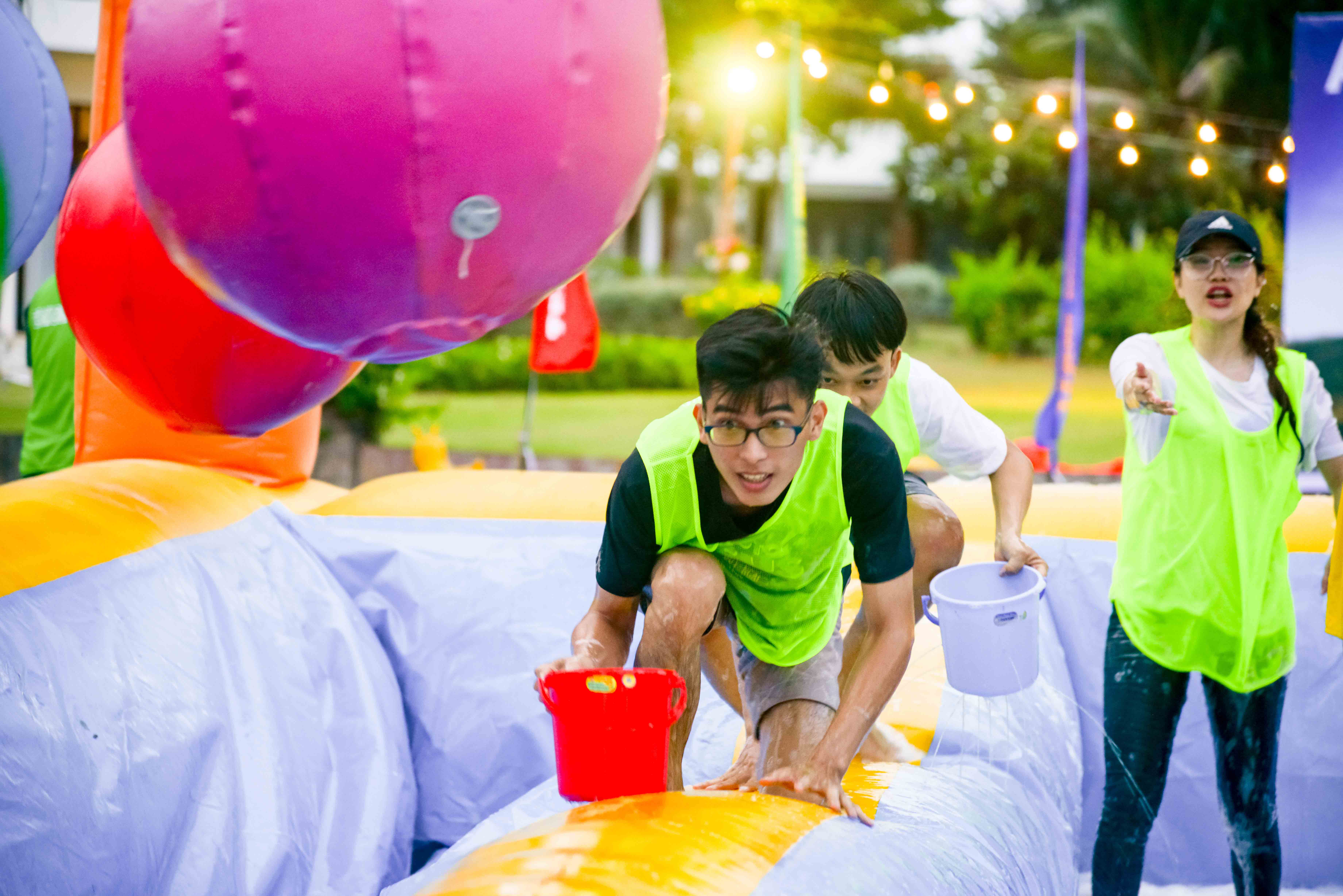 Nơi không còn khoảng cách!