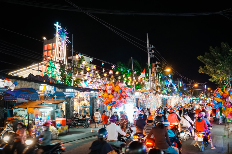 Khám Phá Những Địa Điểm Check-in Noel Ở Sài Gòn Cùng Kiwi Travel