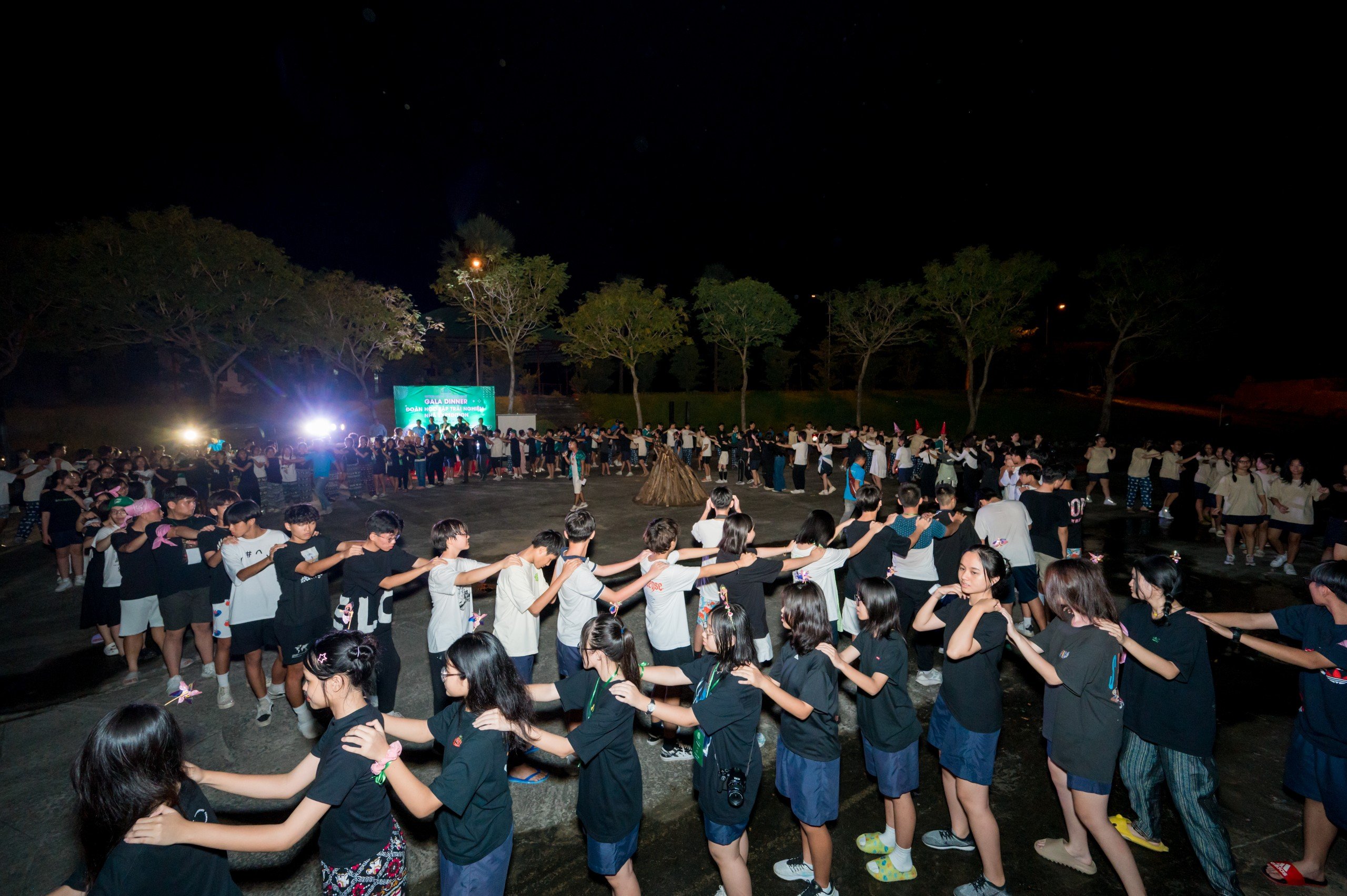 Team Building Học Sinh: ''HỌC HẾT SỨC - CHƠI HẾT MÌNH