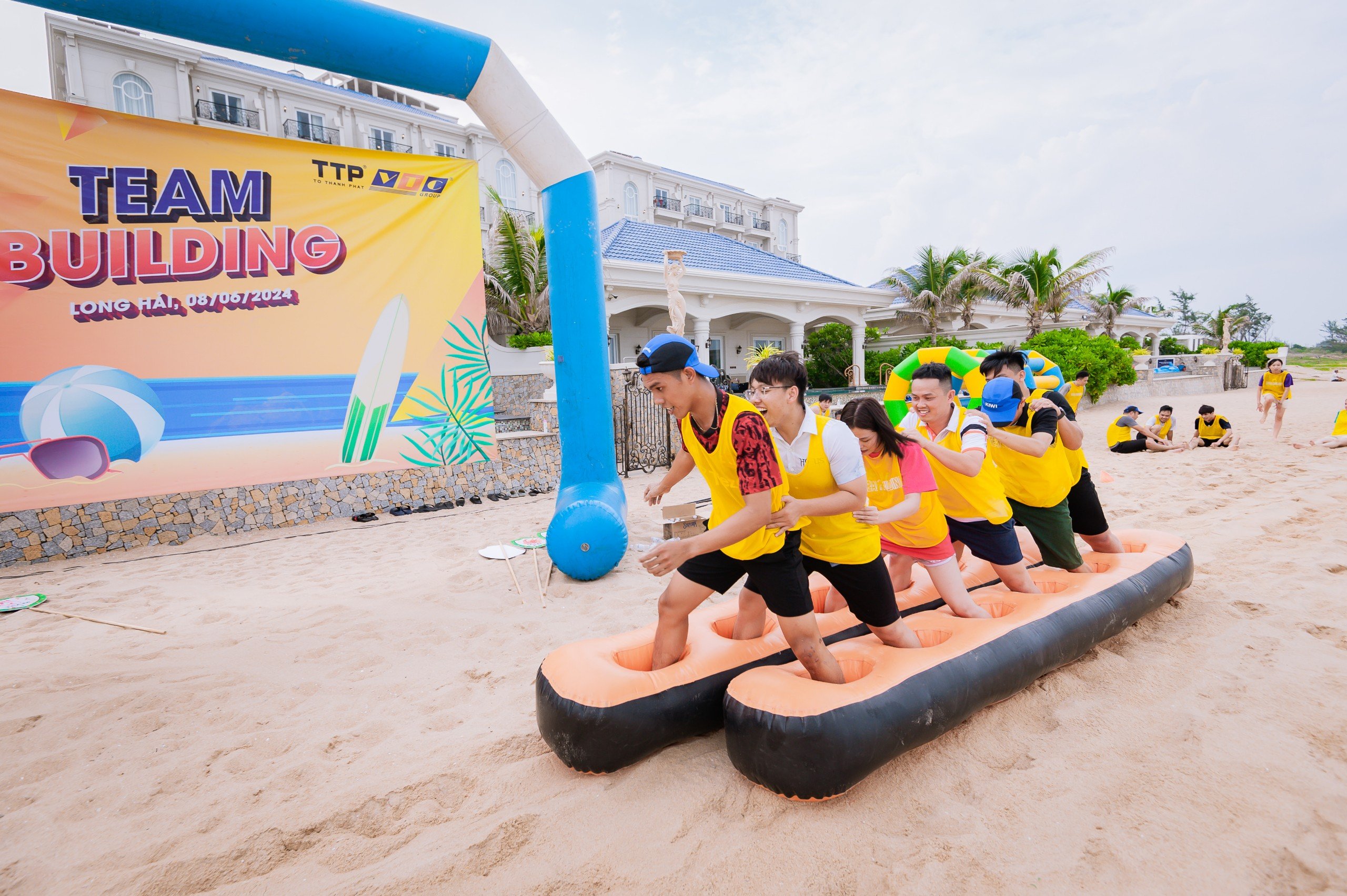 Hội nghị kết hợp du lịch Team Building