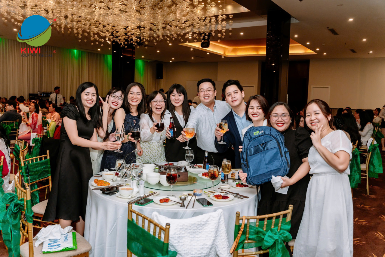 TỔ CHỨC YEAR END PARTY ĐỘC ĐÁO 2023