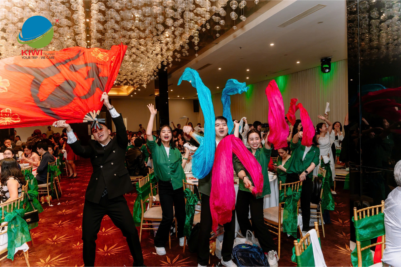 TỔ CHỨC YEAR END PARTY ĐỘC ĐÁO 2023