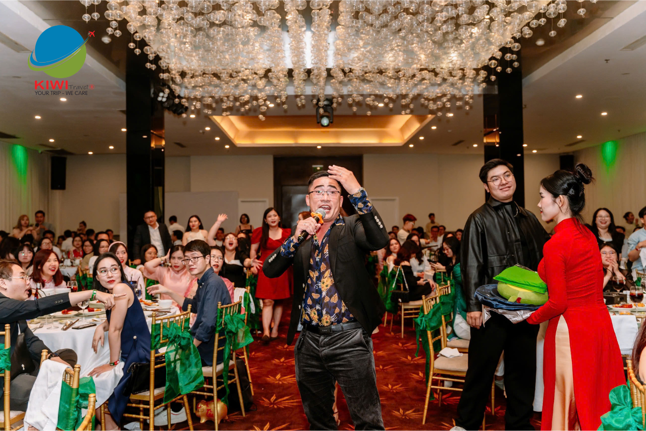 TỔ CHỨC YEAR END PARTY ĐỘC ĐÁO 2023