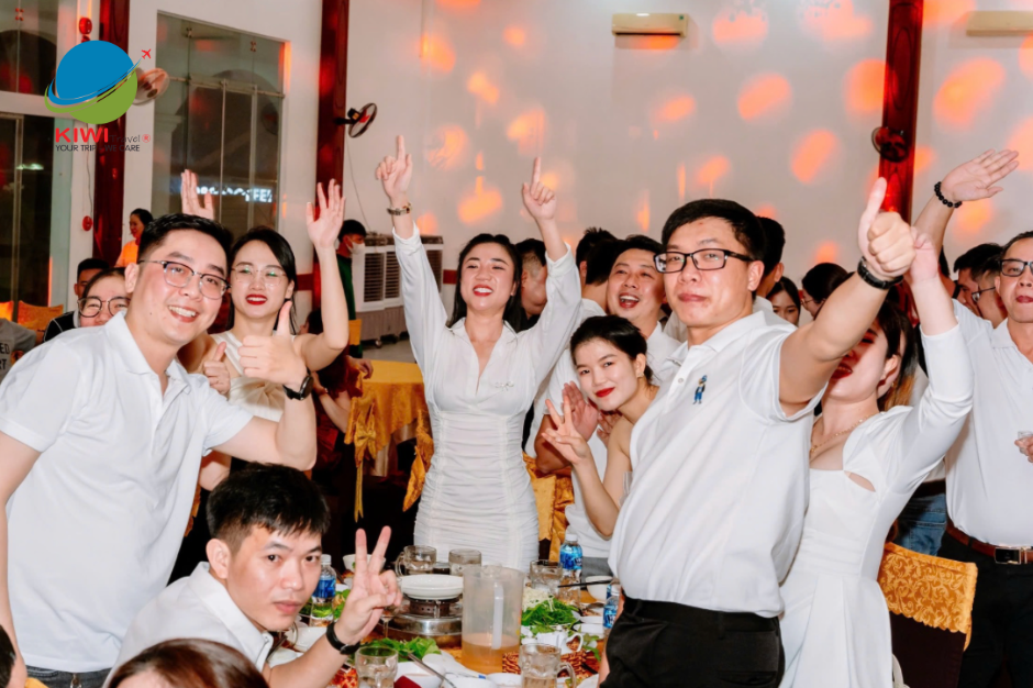 Gala Dinner ''Tây Nguyên và Nam Trung Bộ'': Tỏa Sáng Cùng VP BANK