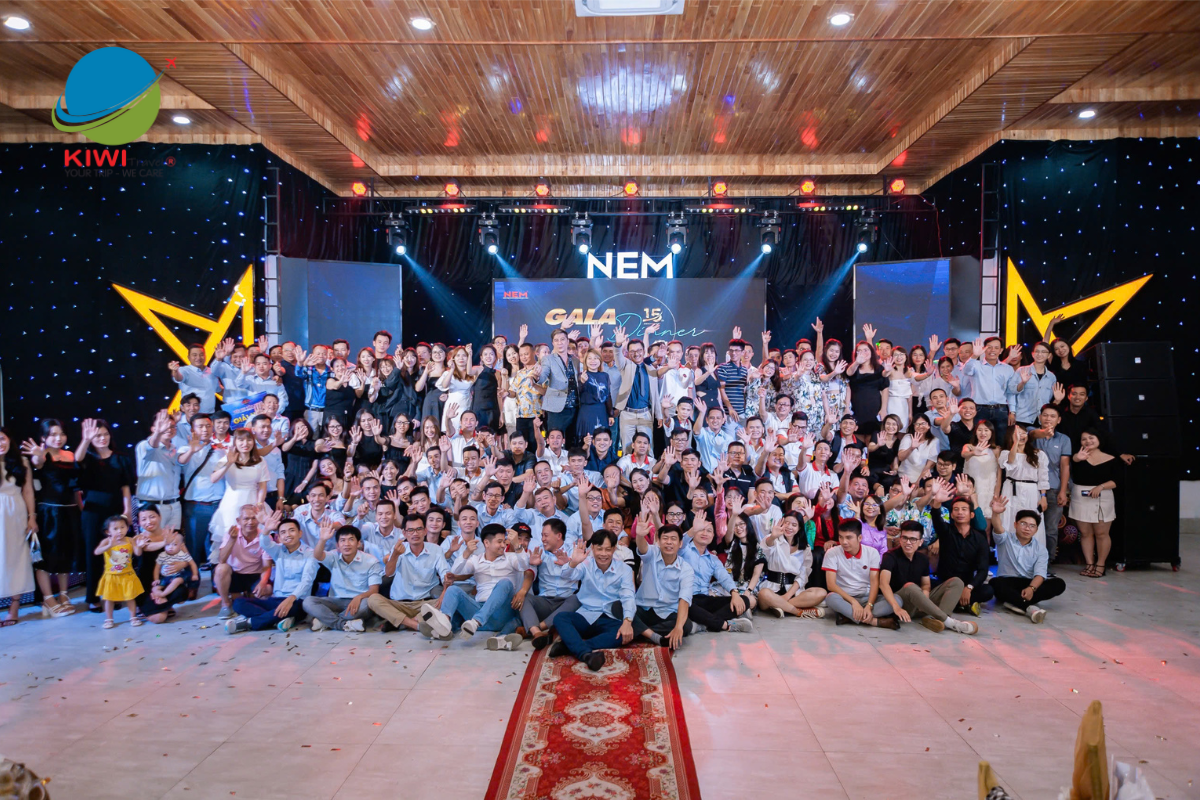 TỔ CHỨC SỰ KIỆN VỚI GALA DINNER KỶ NIỆM 15 NĂM THÀNH LẬP CÔNG TY