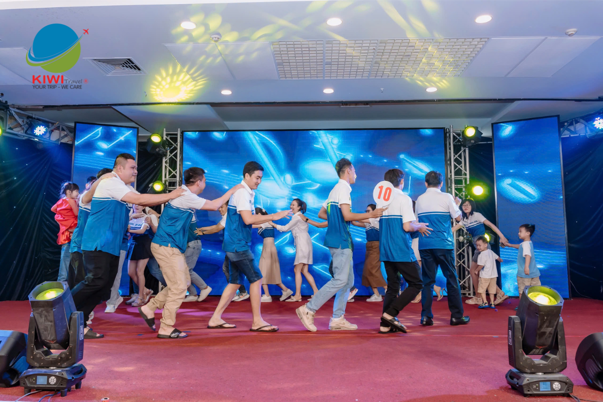 TỔ CHỨC ĐÊM GALA DINNER ĐẶC BIỆT